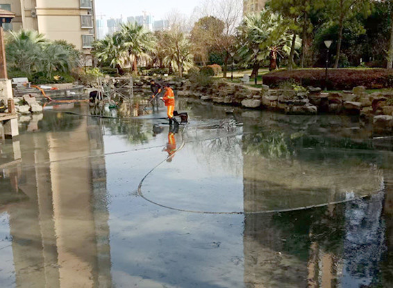 康巴什景观池淤泥清理