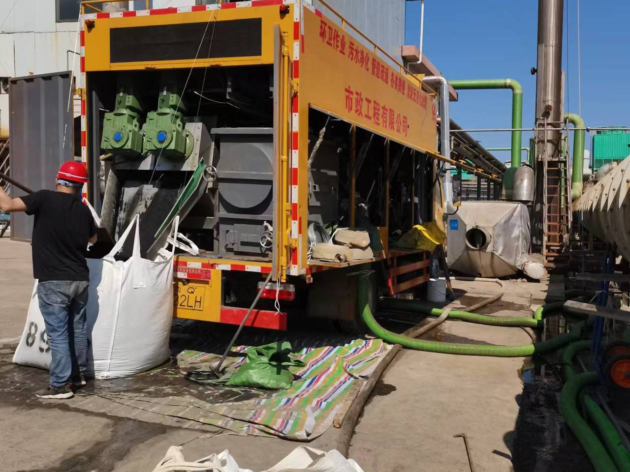 康巴什淤泥压干处理